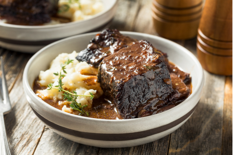 braised beef short ribs with mashed potatoes