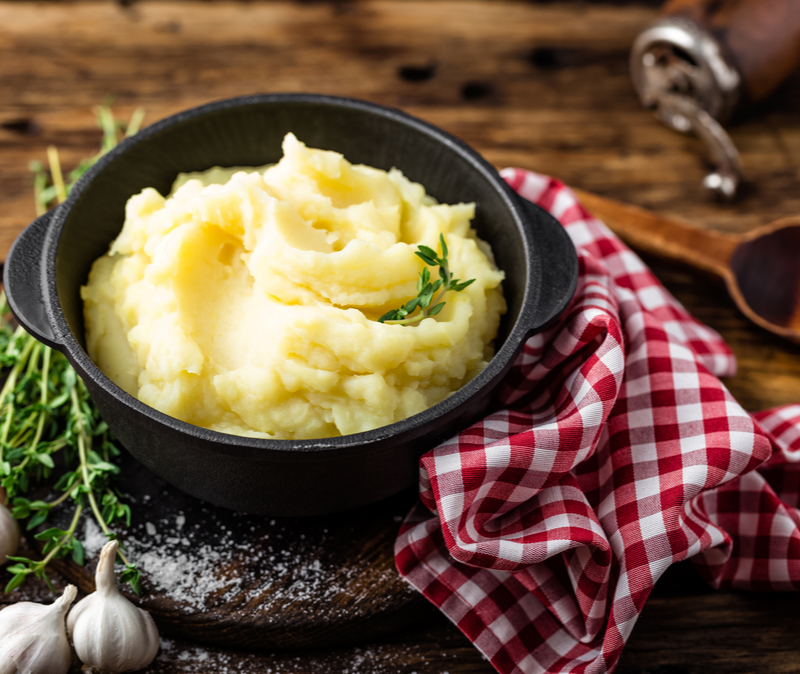 mashed potatoes in cast iron dish