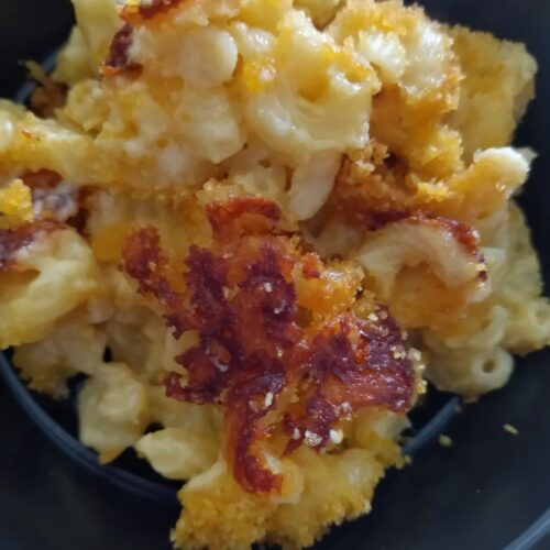 old fashioned baked mac and cheese closeup (photo credit: Varda Epstein)